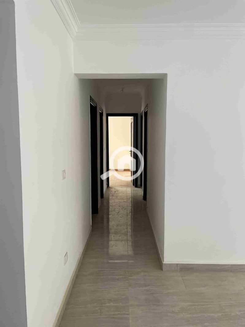 9 1000113817. jpg