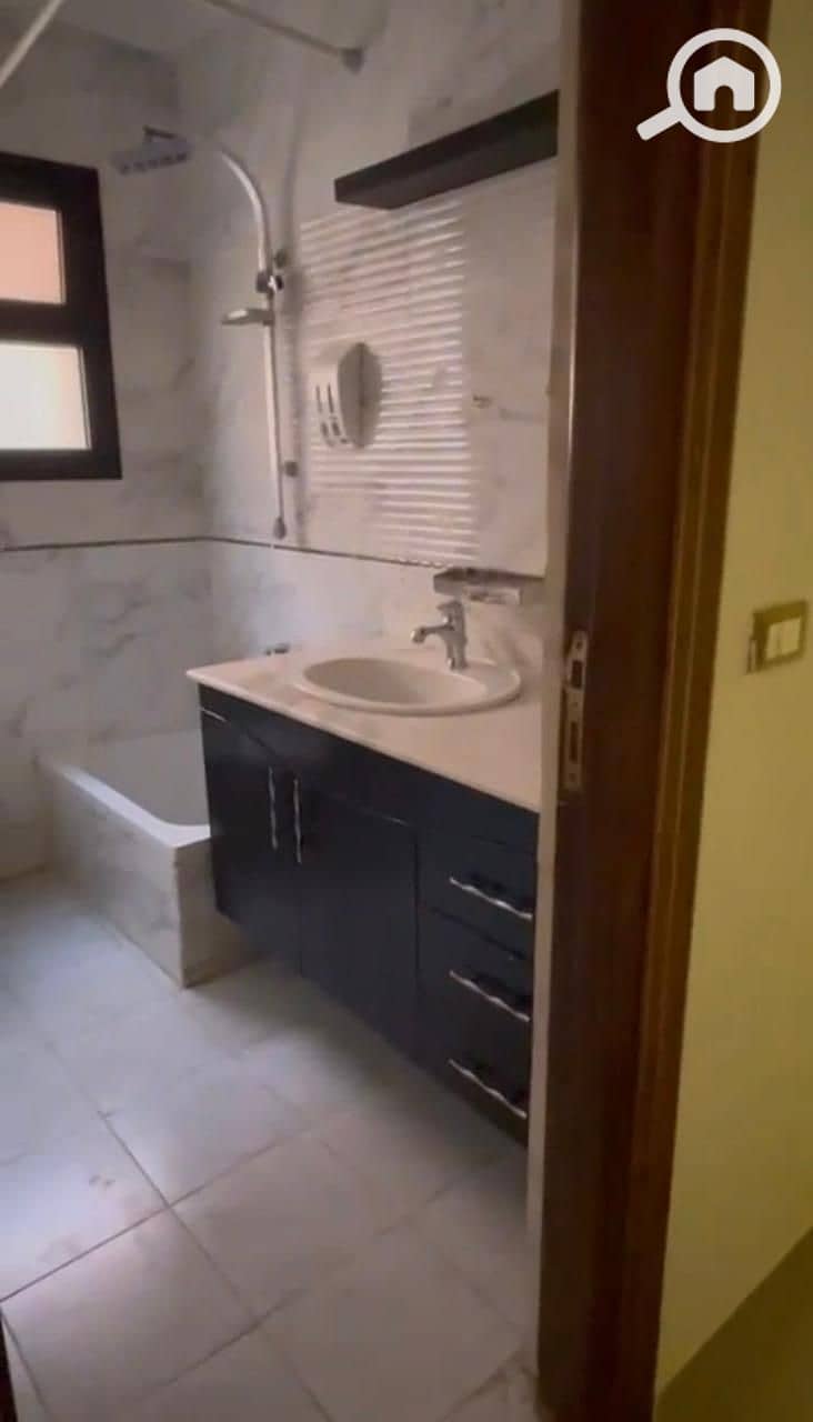 3 WhatsApp Image 2025-10-13 at 16.02. 39 (2). jpeg