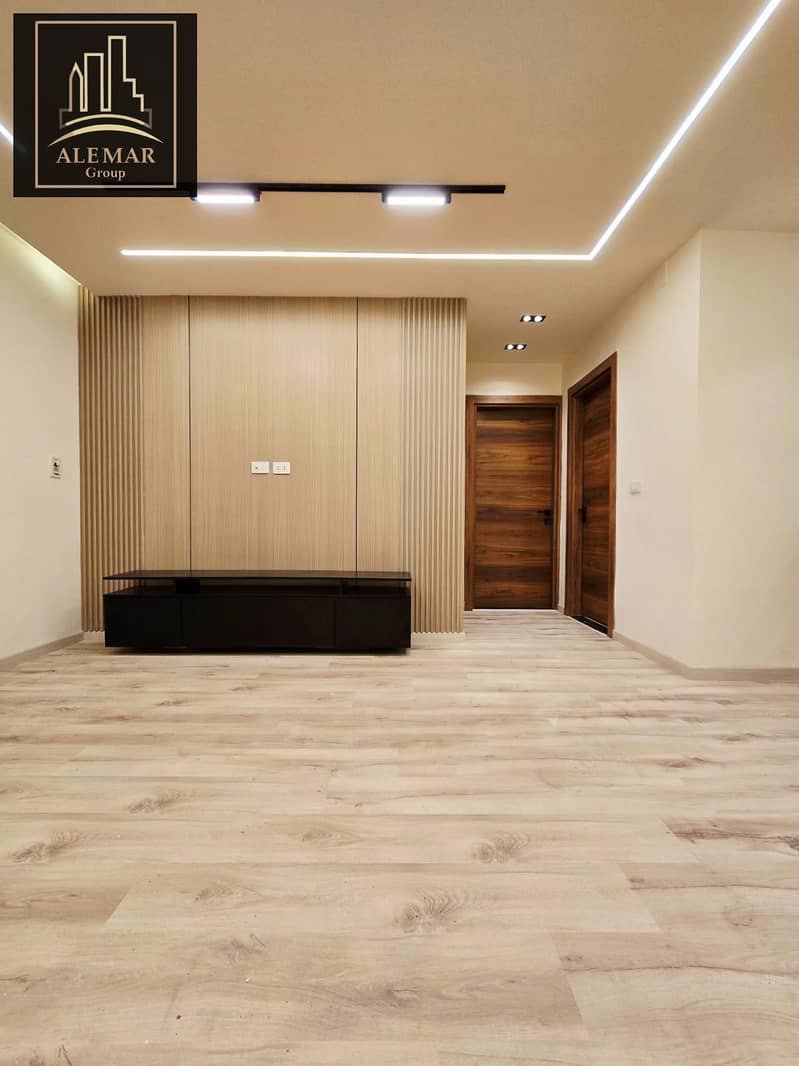 9 895a7f41-9047-41d8-bd77-ab06ee78cd83. jpg