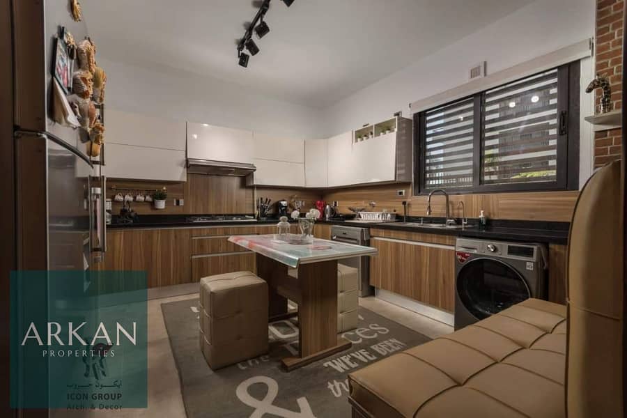 7 5f9ce1a4-6996-4379-930e-8bba77d56d3c. jpg