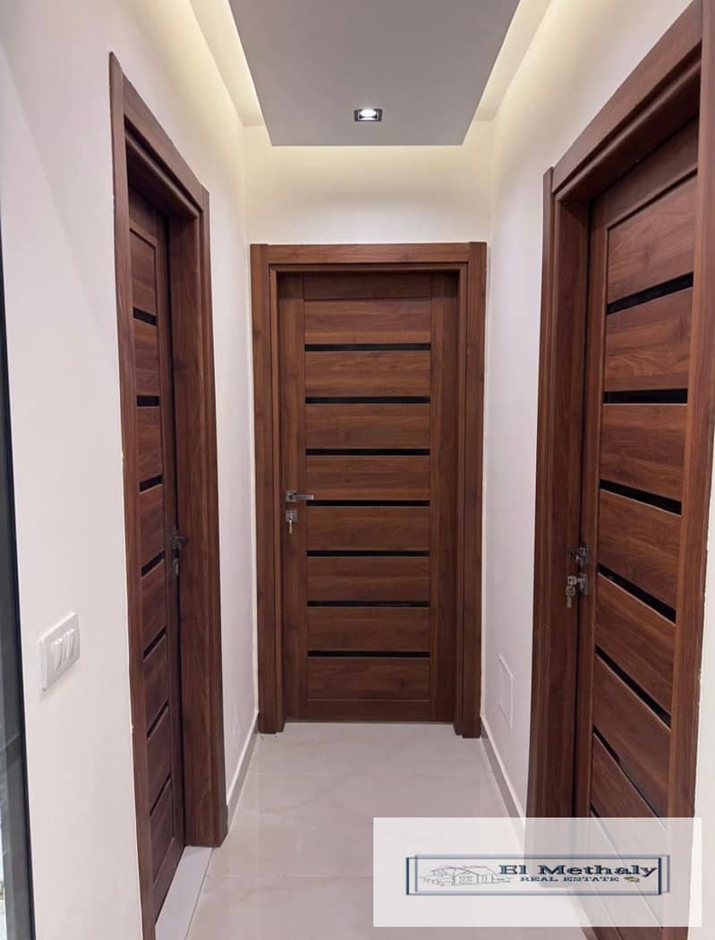 7 cef4c73e-9bf5-4531-bc1d-13b2eb5ed2a3. jpg