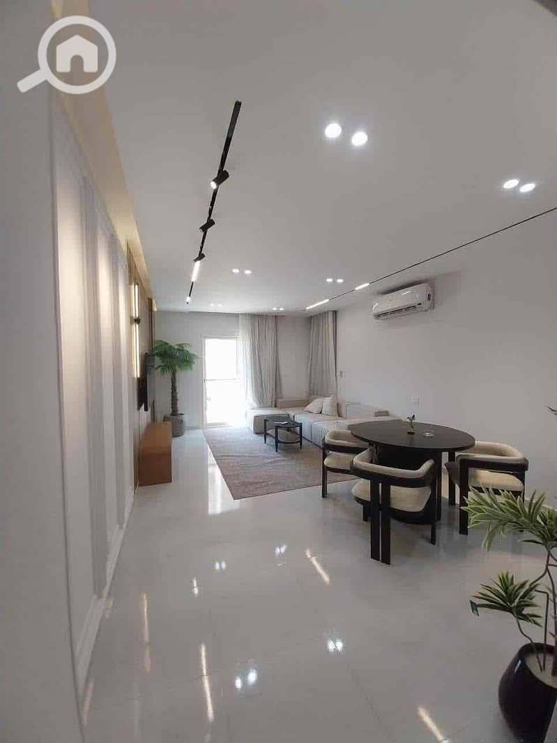 3 bd3318f0-604b-455d-ad38-5173f7984d8a. jpg