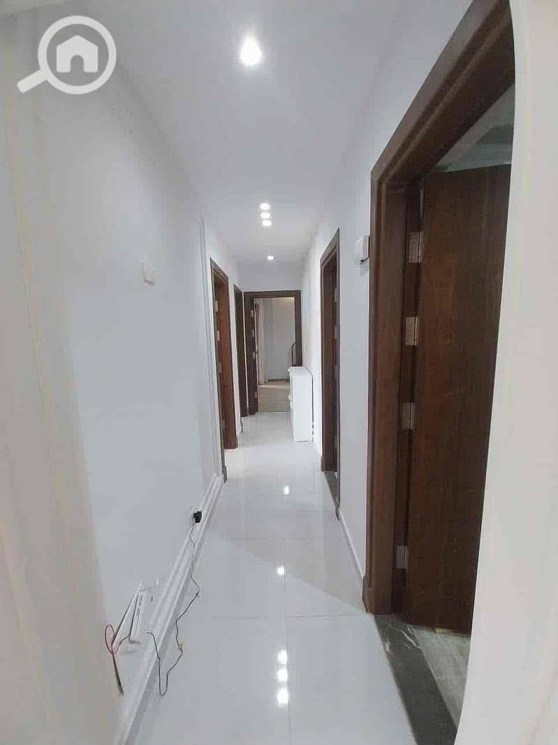 11 67937267-79e6-4e41-beda-37ec13ebffc6. jpg