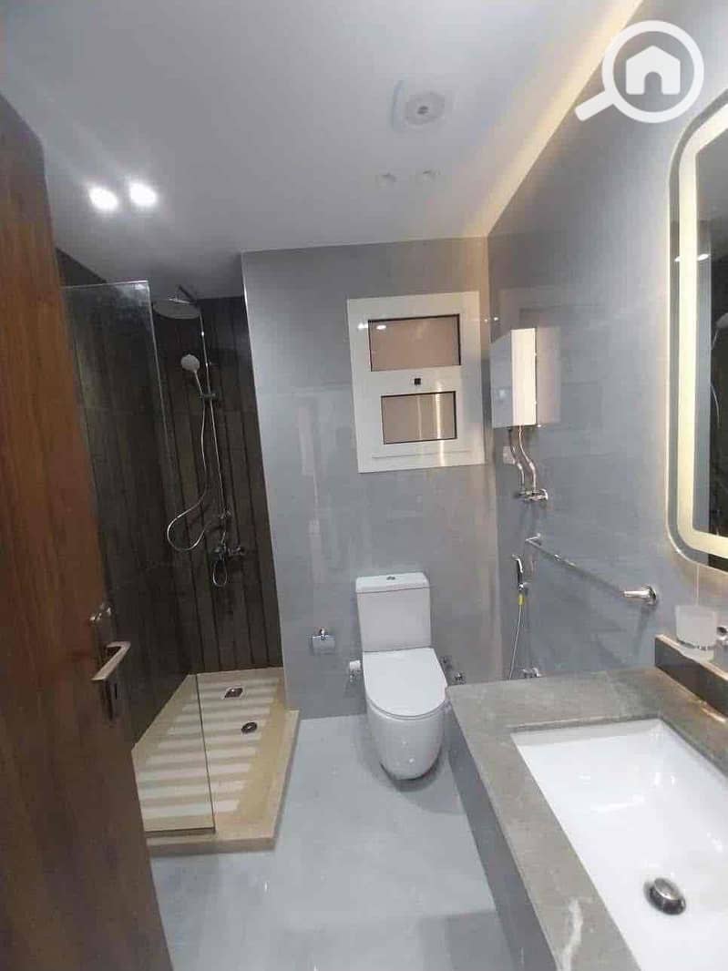 13 e9ca94e7-f6b9-46c9-afbf-1f889447d54a. jpg