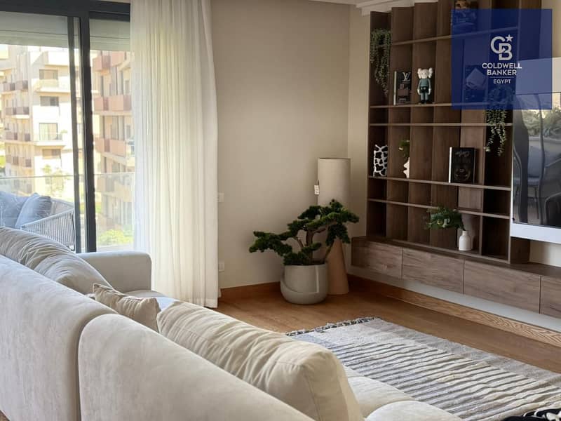 3 992d1234-14d1-418c-b56f-7abcee965a8f. jpeg