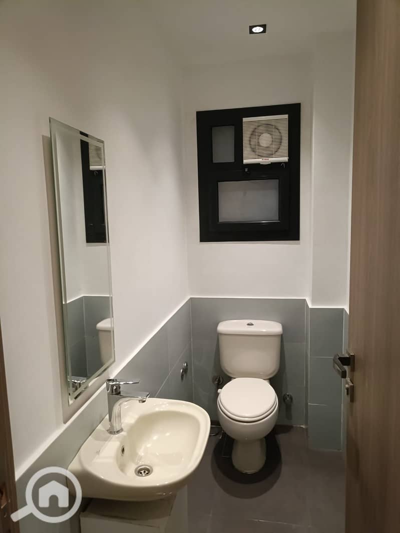 13 WhatsApp Image 2025-10-12 at 9.24. 22 PM (1). jpeg