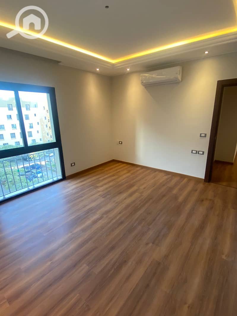 7 WhatsApp Image 2025-10-11 at 1.24. 52 PM (2). jpeg