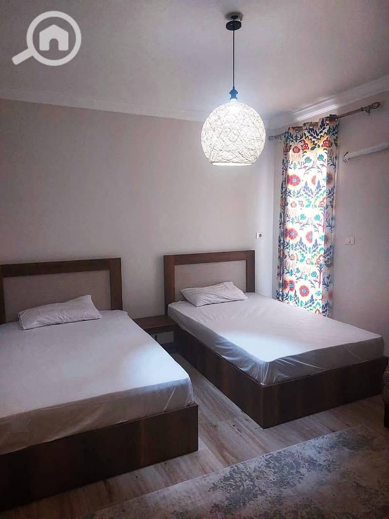 10 f9db7807-6b02-4bab-ac27-df90d2af2506. jpeg