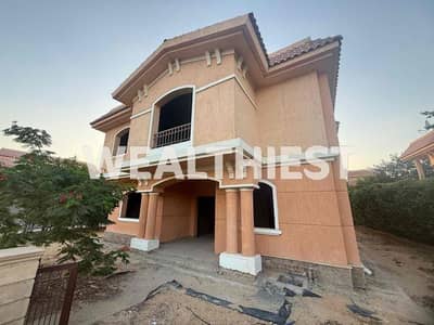 6 Bedroom Villa for Sale in Madinaty, Cairo - 5490e9bb-c201-4f6f-8f85-c00b3f7bab40. jpg