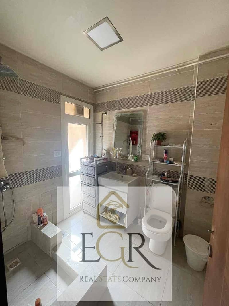 5 ccac95c8-0352-4e23-a5e3-96edd3f3ca8f. jpg