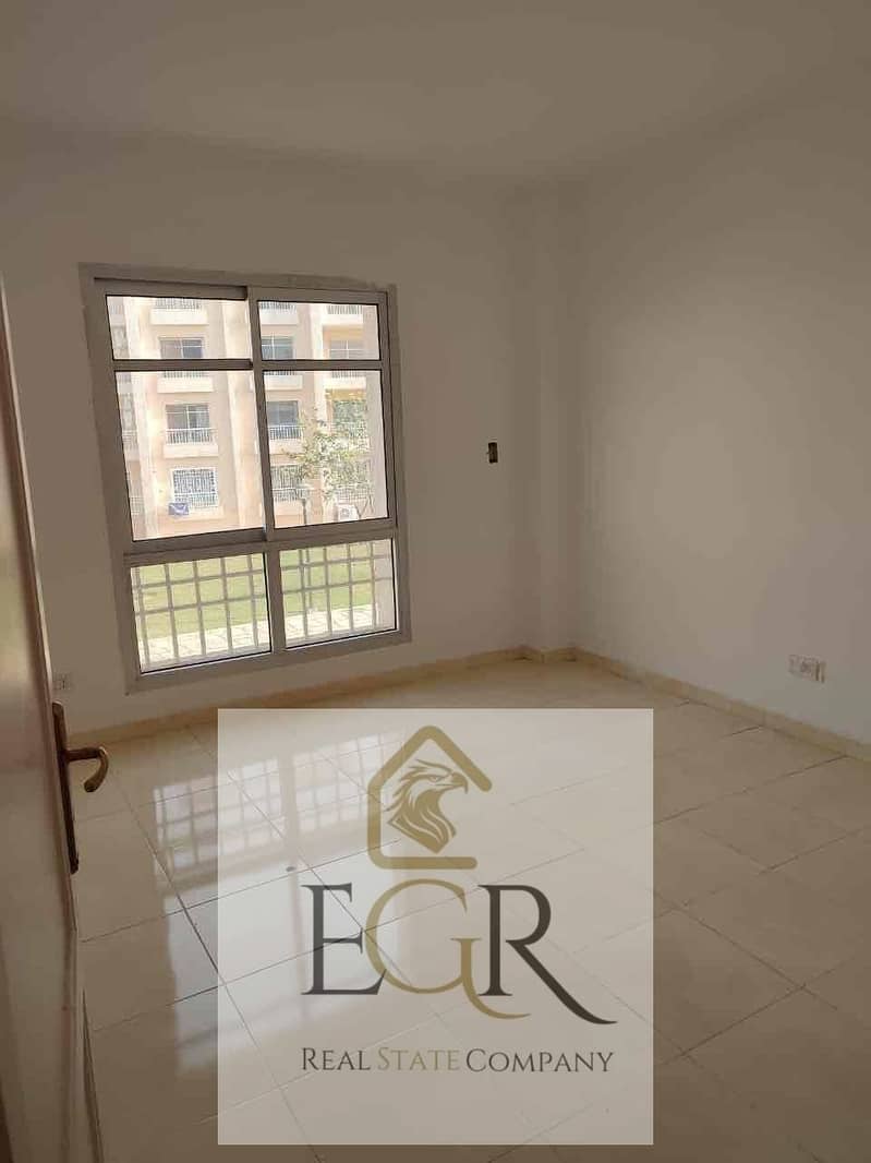 8 b251c979-e036-4482-bbba-f94fb8de37dd. jpg