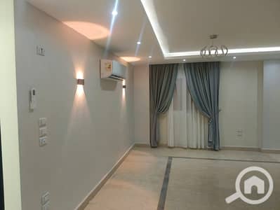 3 Bedroom Flat for Sale in Sheikh Zayed, Giza - WhatsApp Image 2024-11-26 at 1.06. 18 PM (2). jpeg 3 Bedroom Flat for Sale in Sheikh Zayed, Giza - WhatsApp Image 2024-11-26 at 1.06. 18 PM (2). jpeg