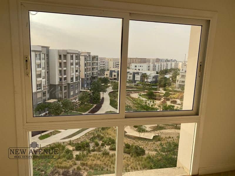 5 WhatsApp Image 2025-10-14 at 1.07. 31 AM (2). jpg