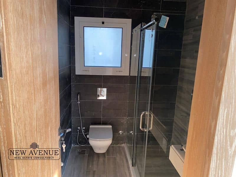 10 WhatsApp Image 2025-10-14 at 1.07. 33 AM (2). jpg