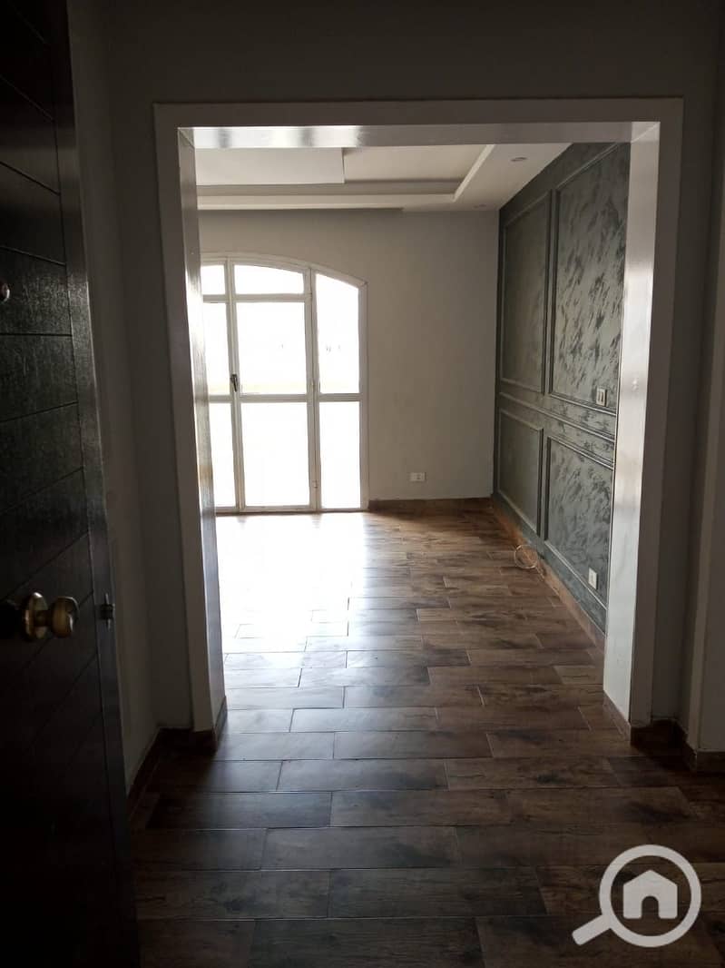 4 f9a4707f-452a-4e95-99f9-4fcdc1b63a3d. jpg