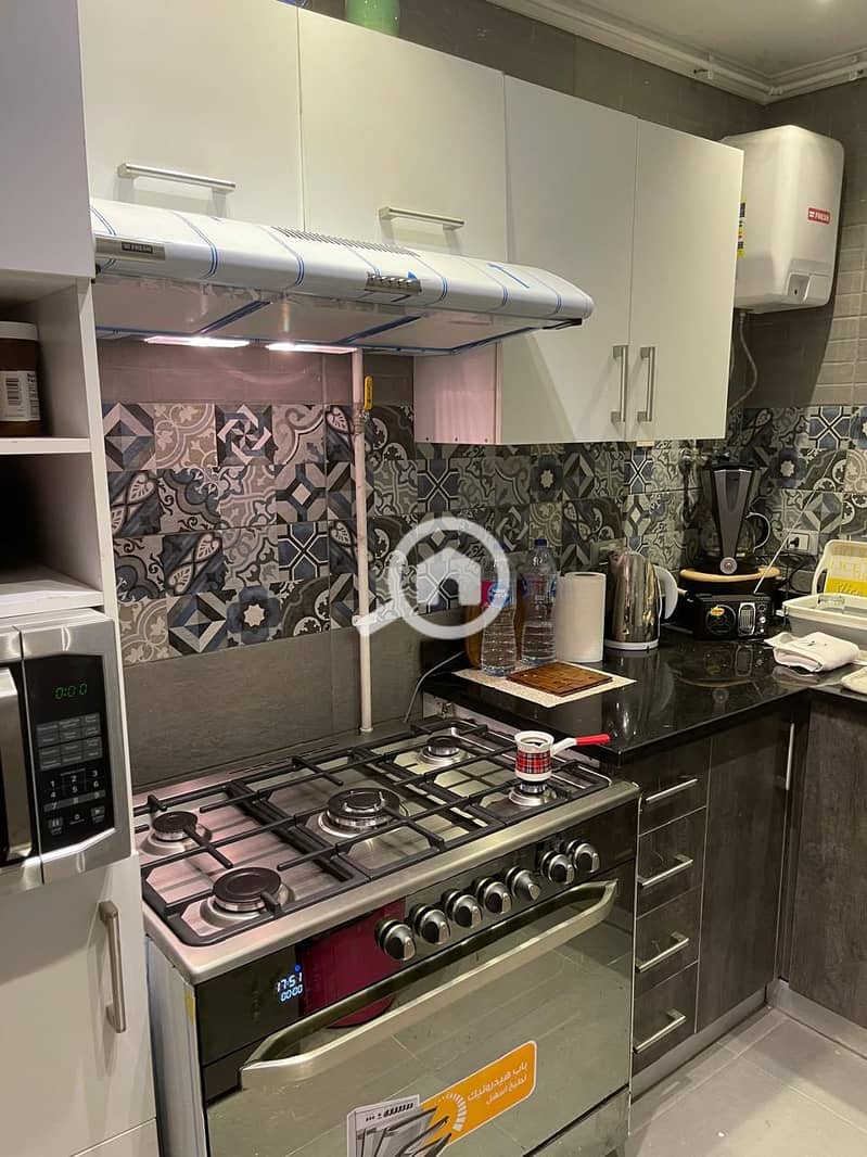 2 2fdb339e-bd12-4f24-9529-a9eaacb65683. jpg