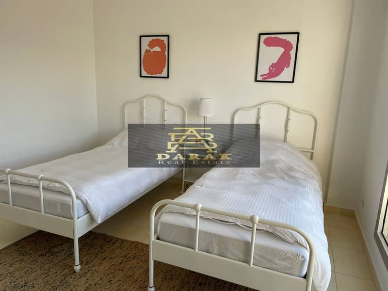 10 WhatsApp Image 2025-08-05 at 16.00. 49_2b58aa42. jpg