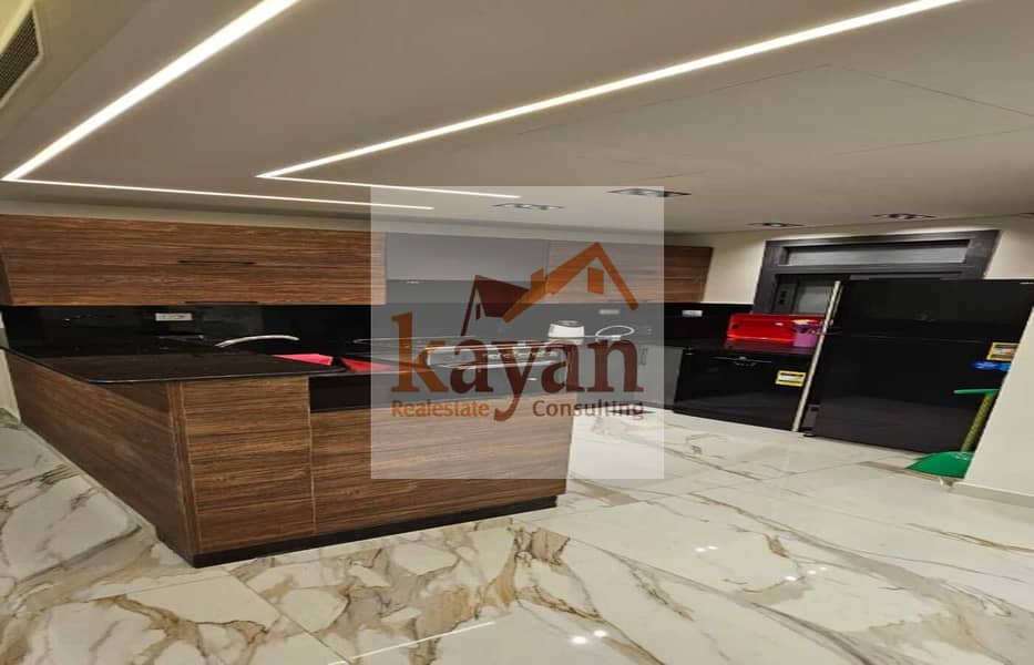 5 cdf069c0-25aa-44cf-b722-5caecc30782a. jpg