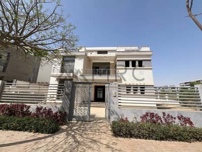 فیلا 5 غرف نوم للبيع في القاهرة الجديدة، القاهرة - WhatsApp Image 2025-10-13 at 5.56. 21 PM. jpeg