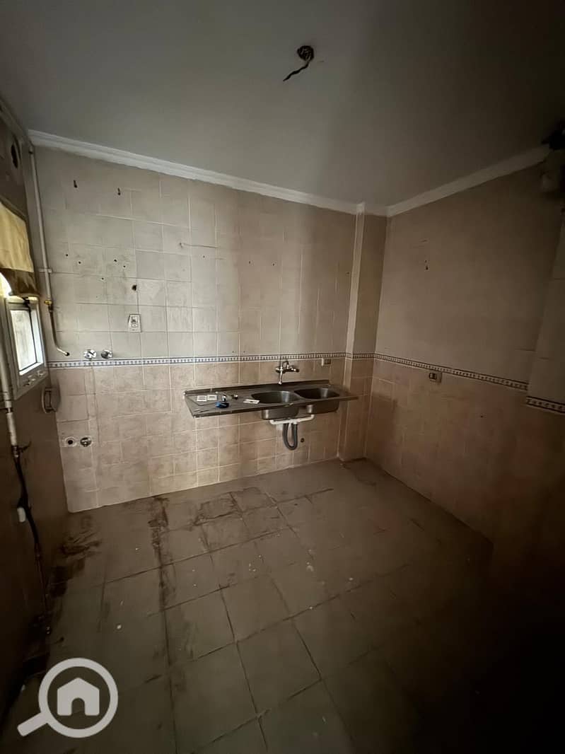 6 f7e46c0e-d3a0-463a-ac96-646a6a397b50. jpeg