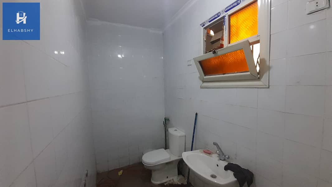 9 مكتب للبيع مؤجر فى العجوزة 120م أرضى عمارة جديدة برخصة تجارى (9). jpg