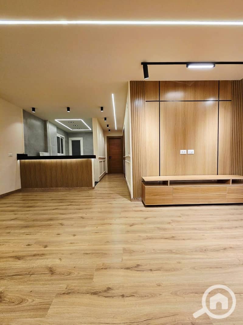 7 9424a932-92cd-4eba-a19b-6661f4f8710b. jpg