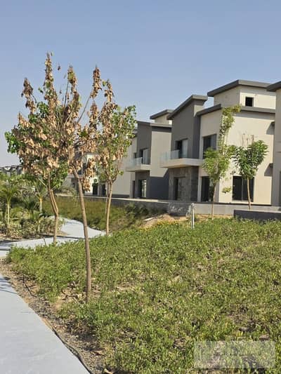 4 Bedroom Townhouse for Sale in New Cairo, Cairo - 2df04bf6-0410-4fb4-a8fa-d72ac213e6ff. jpeg