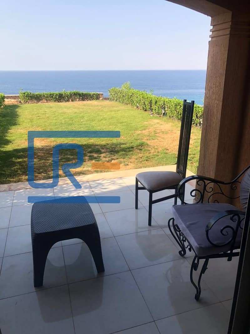 4 85e02640-b72a-46b3-b03d-0dbce3a09ab1. jpg