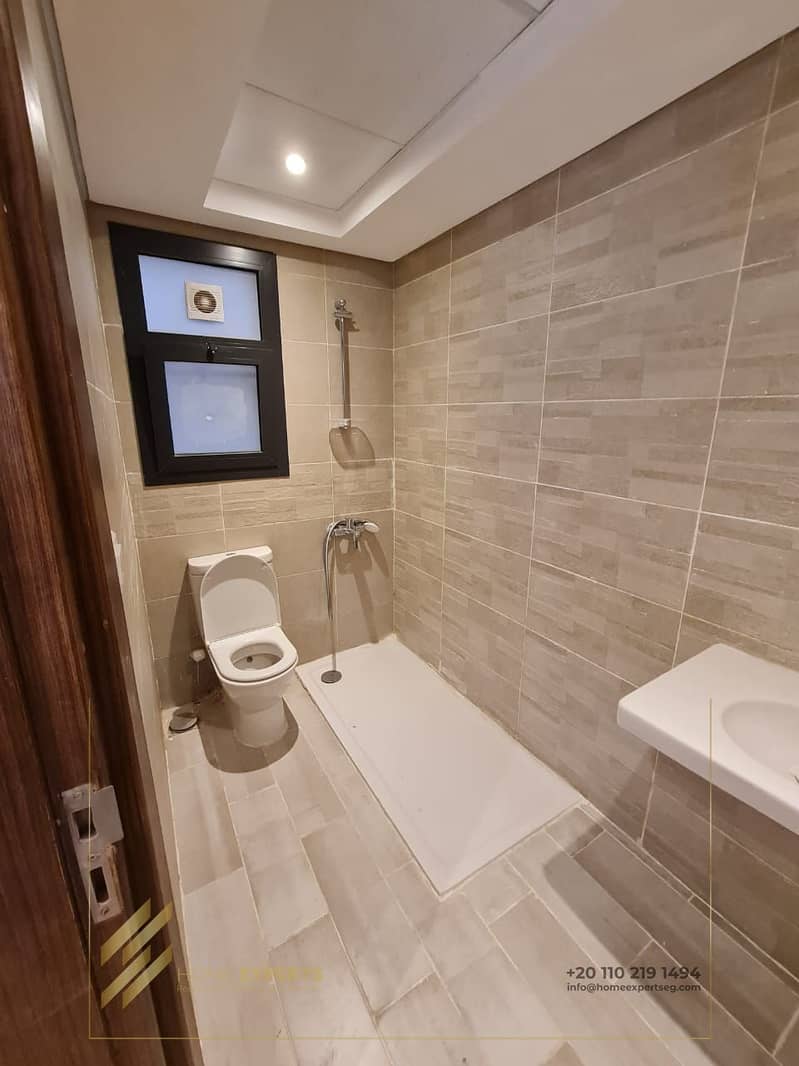 7 a07b7f50-07f5-4fe0-b4ff-0612e4acc32b. jpg