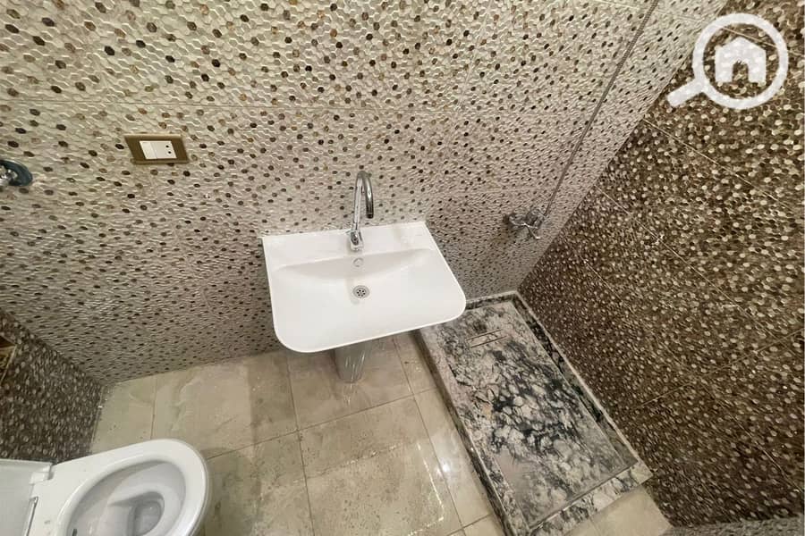 18 Untitled-1_0019_WhatsApp Image 2025-08-18 at 3.22. 12 PM (2). jpg