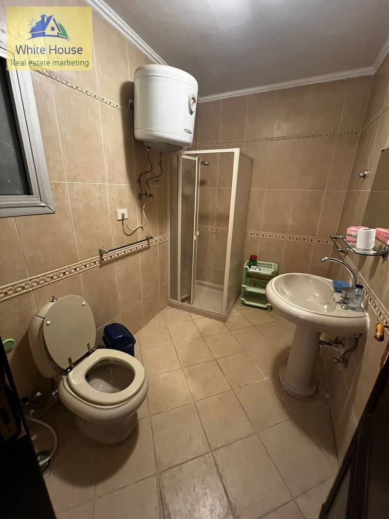 16 3363725b-5859-494d-8db6-adbc37697bb7. jpg