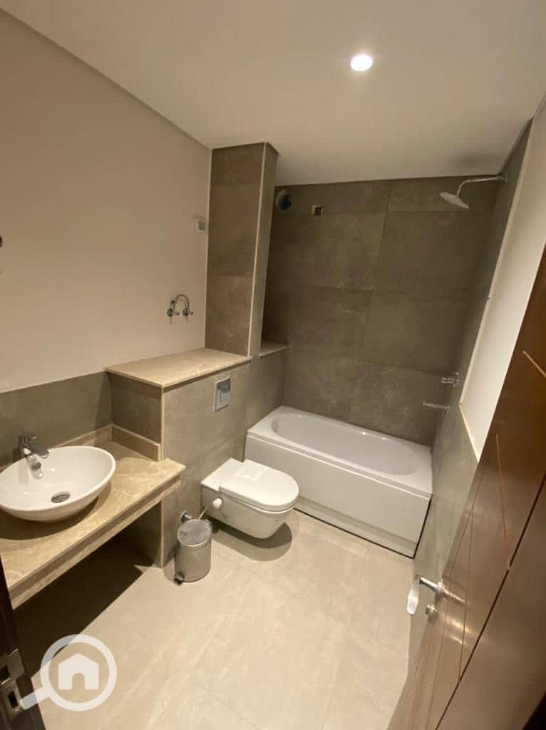 4 WhatsApp Image 2025-10-14 at 12.49. 43 PM (4). jpeg