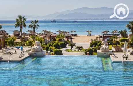 فلیٹ 1 غرفة نوم للبيع في سوما باى، البحر الأحمر - Soma-Bay-Beach-plaza-shutterstock. com-Kiev. Victor-1024x663. jpg