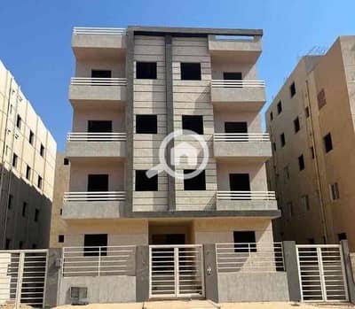 4 Bedroom Duplex for Sale in Badr City, Cairo - e799f11c-9fc3-4fd2-9621-323def3a70f4. jpg