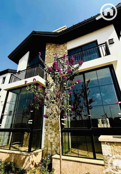 5 Bedroom Villa for Sale in New Cairo, Cairo - IMG_8532. jpg