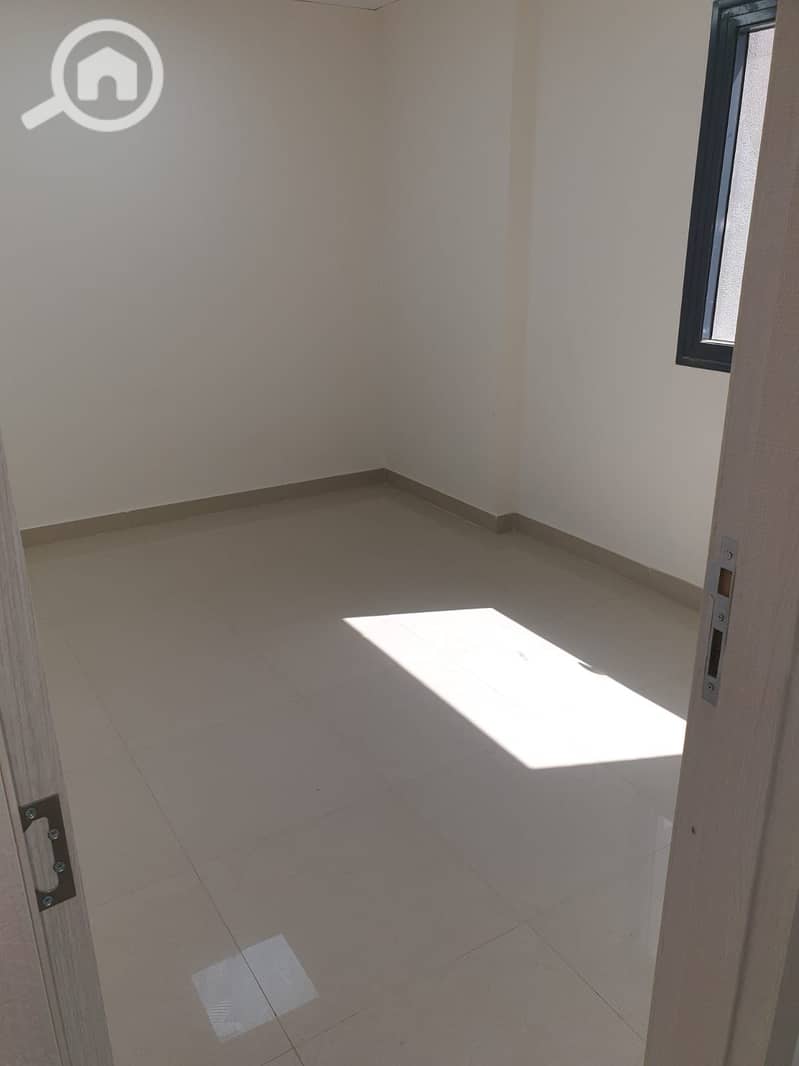 4 WhatsApp Image 2025-10-14 at 1.51. 13 PM. jpeg