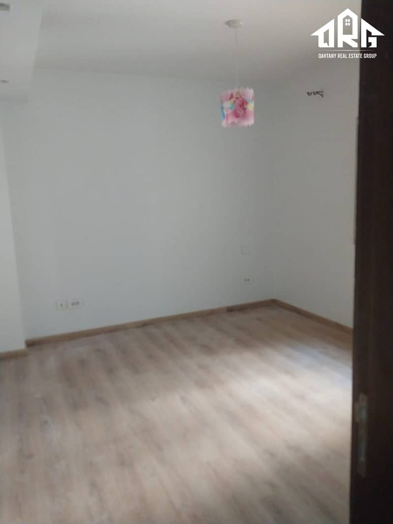 5 WhatsApp Image 2025-10-14 at 2.15. 07 PM (1). jpeg