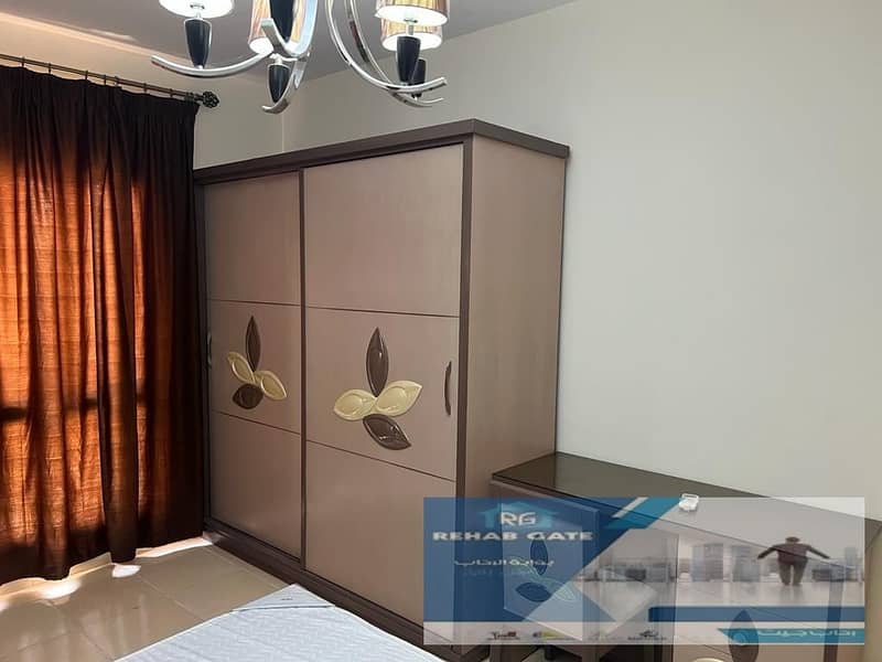 5 62b0b3da-3819-4f36-8c2a-cee5d3c5a426. jpg