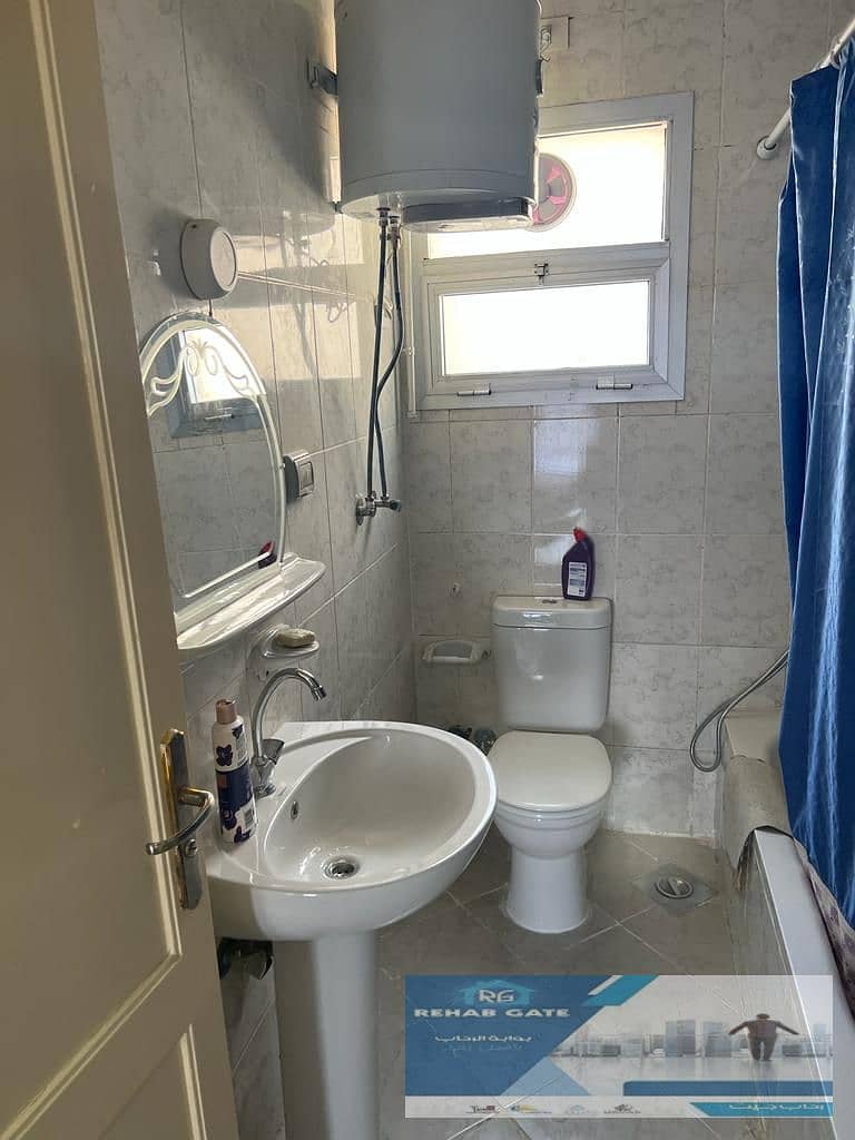 18 09fa699a-0d7d-403b-9f24-26efd6cd0c3e. jpg