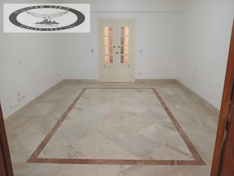 3 d712e2e8-1fde-4bb8-8dbb-7f8e818c31b4. jpg