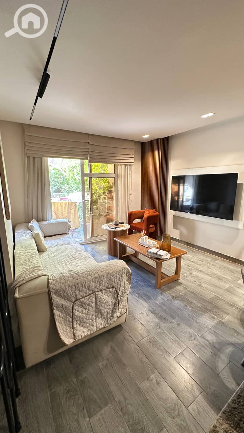 3 693d0a27-2746-40f0-9cc4-eaa2213c5037. jpg