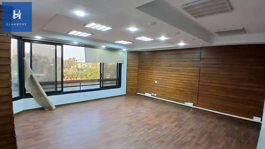 Office for Rent in Agouza, Giza - مكتب للإيجار في العجوزة 300م علي النيل برخصة إداري  موقع ممتاز  (1). jpg