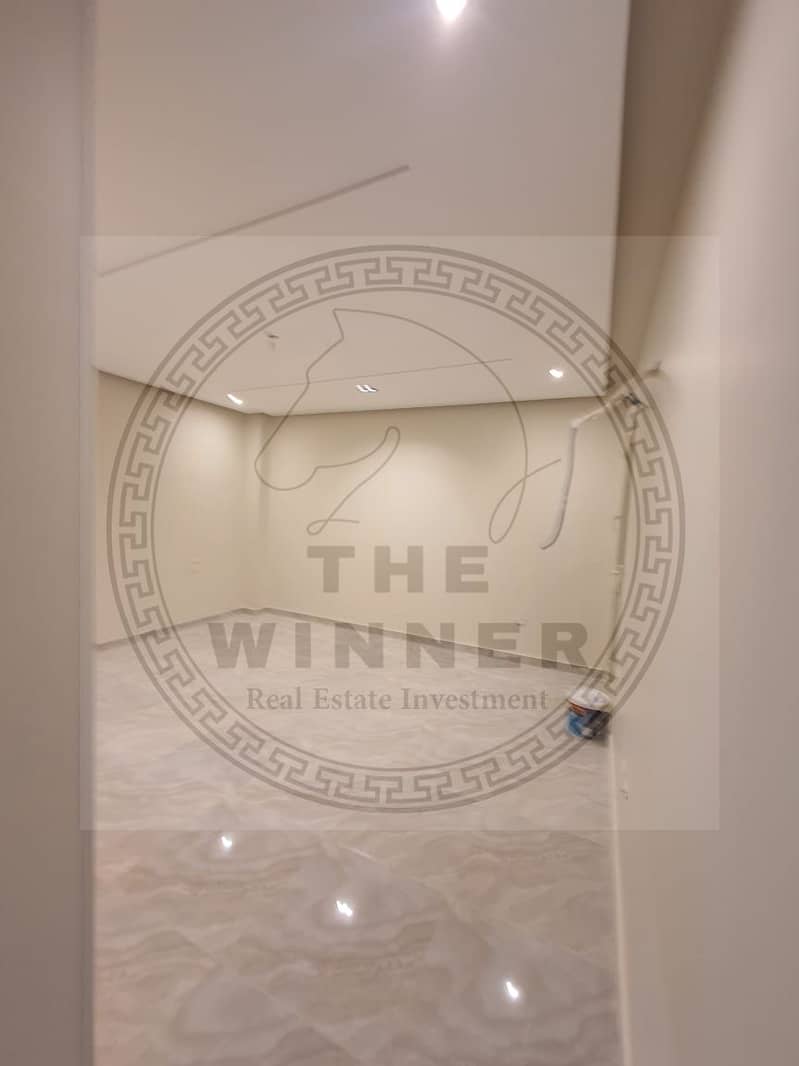 2 WhatsApp Image 2025-09-20 at 11.28. 59 PM (1). jpeg