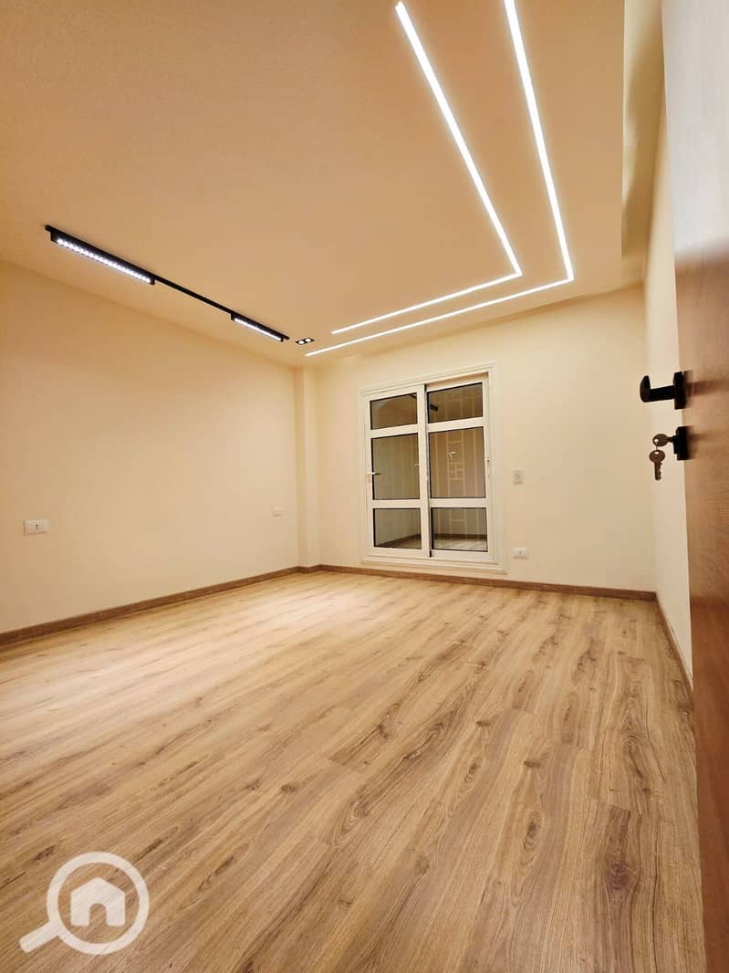 12 WhatsApp Image 2025-10-14 at 3.15. 42 PM. jpeg