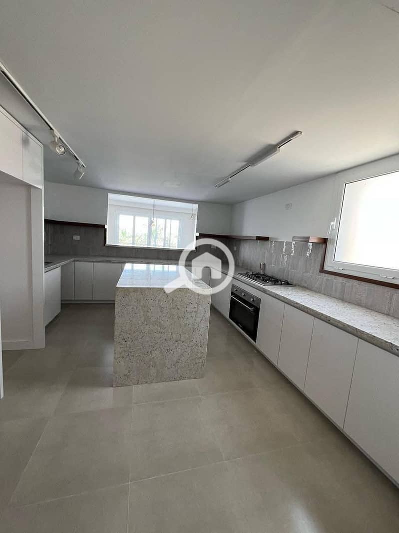 5 530247276_122144793386900138_5529721179236177850_n. jpg