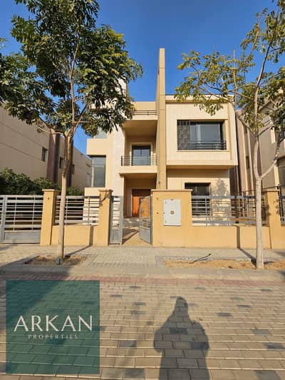 5 Bedroom Villa for Sale in Sheikh Zayed, Giza - ab5732db-eb63-42d8-9454-9f20ffc8031c. jpg