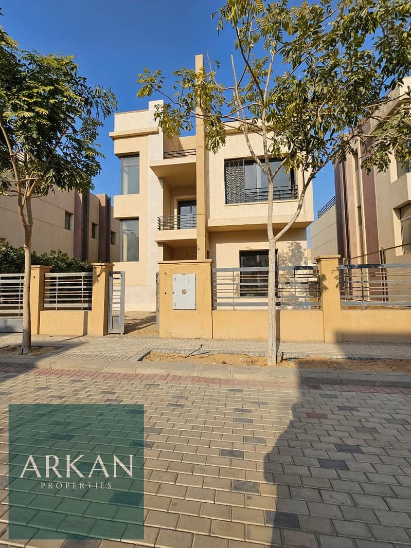 3 54b825e9-bbb5-4fba-8fe5-7036a7b59735. jpg