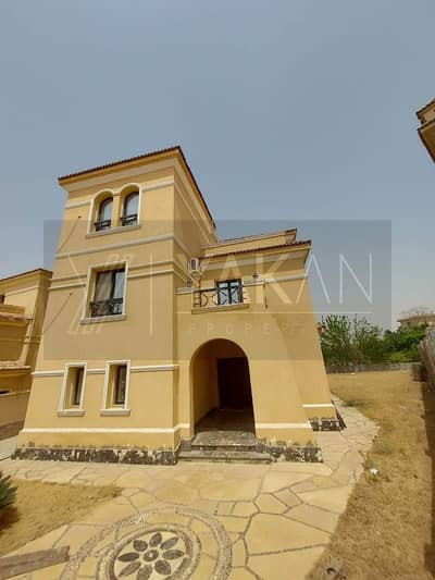 3 Bedroom Townhouse for Sale in New Cairo, Cairo - 490382082_1196023902214204_7116321349656137884_n. jpg
