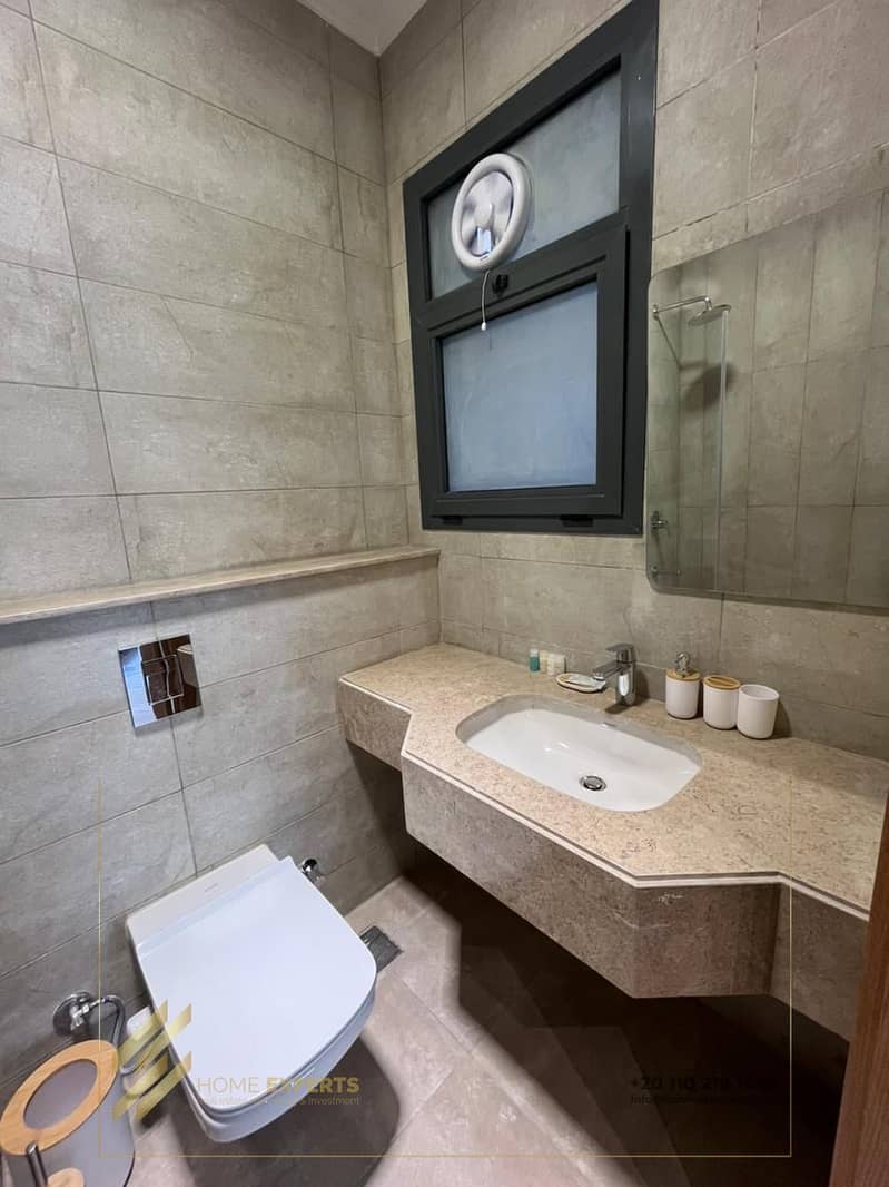 15 d52c4bbd-3fdf-4460-9015-77278adb12ec. jpg