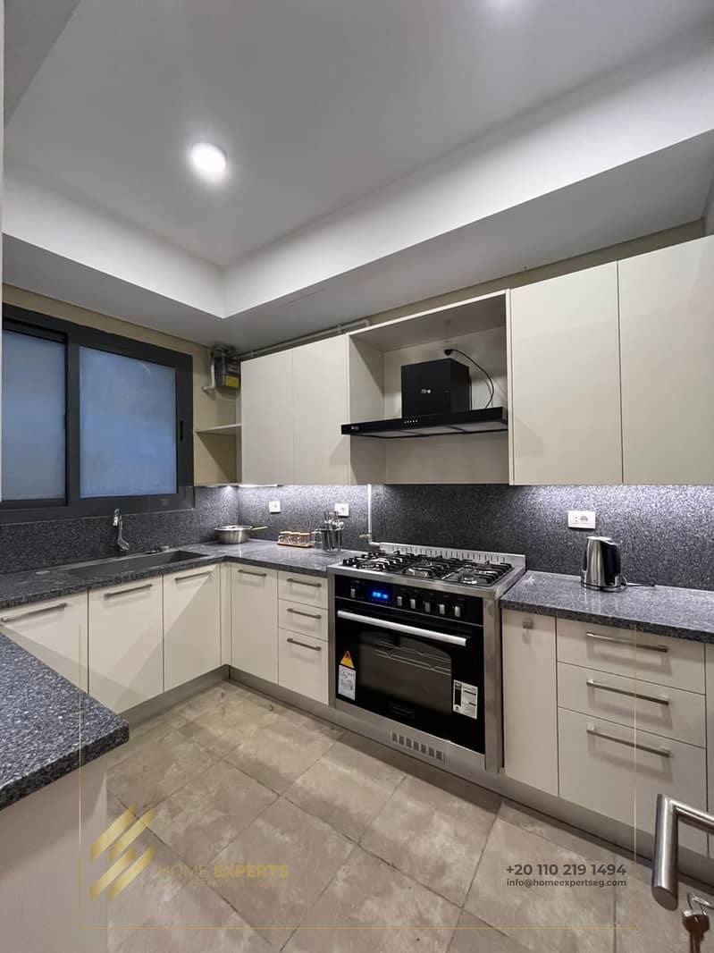 18 fabc0c3a-1909-43e1-a212-87a9182a74ed. jpg